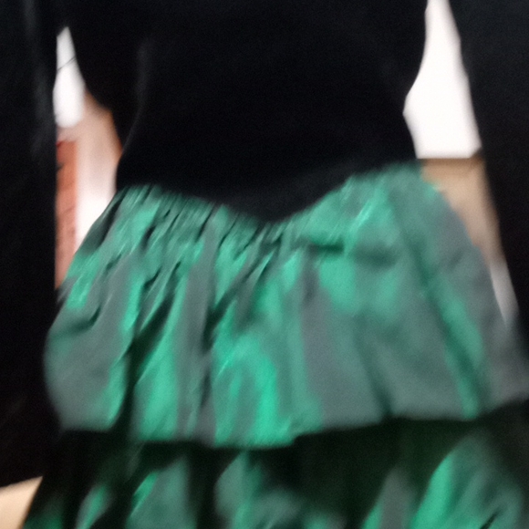 Roberta of California vintage velvet + satin ruffled " open back "evening Dress - Picture 12 of 14